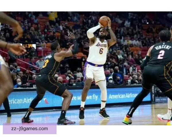 美职联全明星队技战术落后墨甲全明星比赛反思与启示