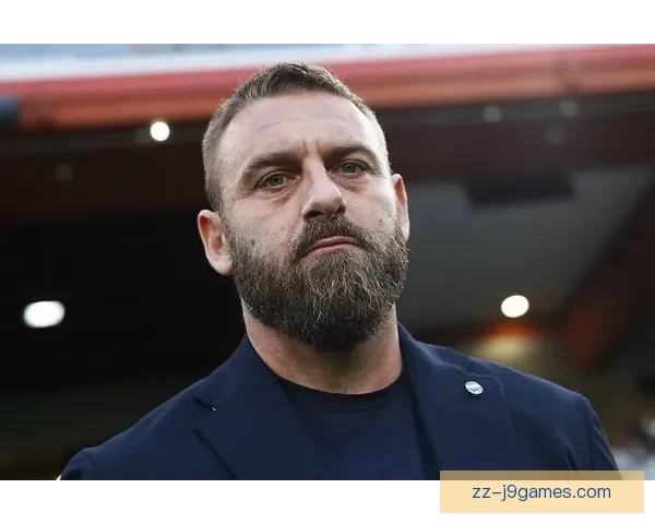 德罗西新赛季开局不利遭罗马俱乐部提前解雇引关注 德罗西新赛季开局不利遭罗马俱乐部提前解雇引关注